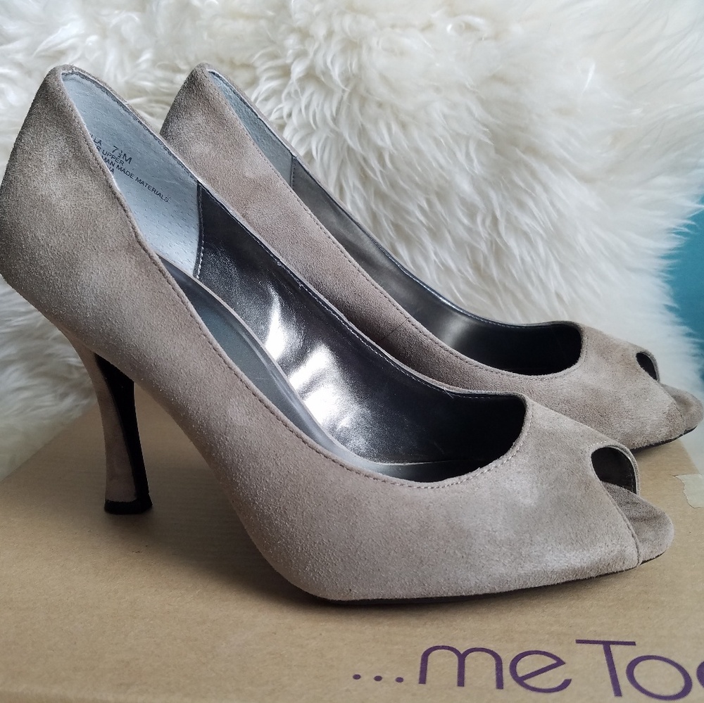 Me Too Janella Peep-toe Shoes 7.5 - beige suede